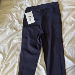 ✨NWT✨ Navy Zyia Capris
